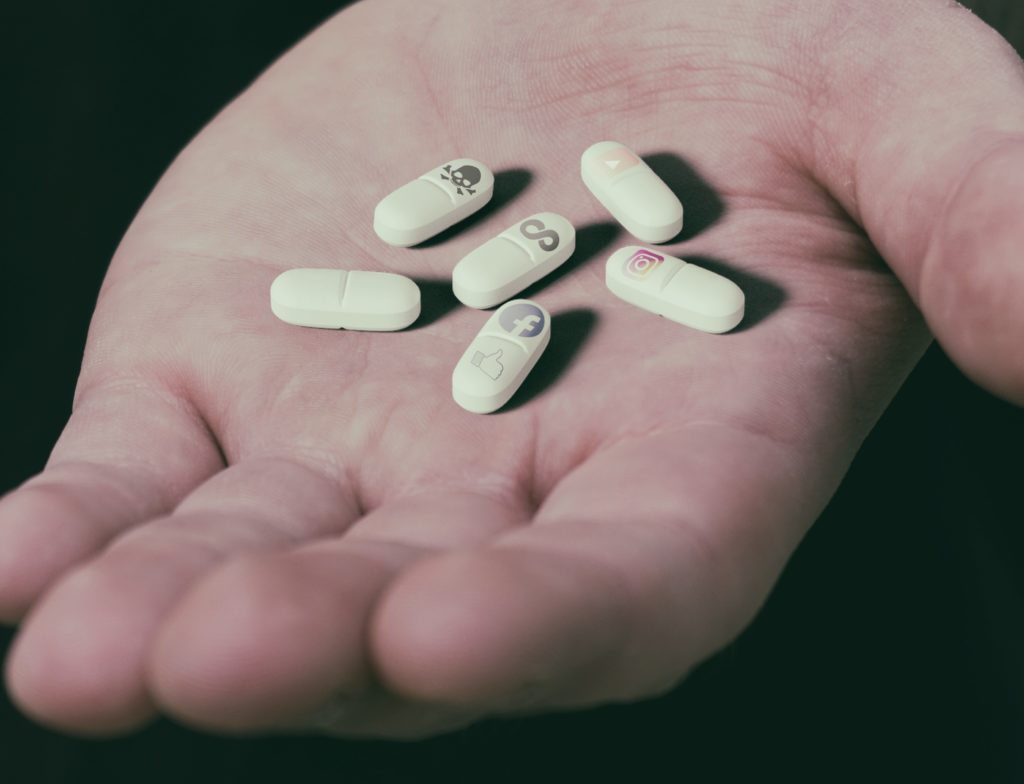 risks of pain pills